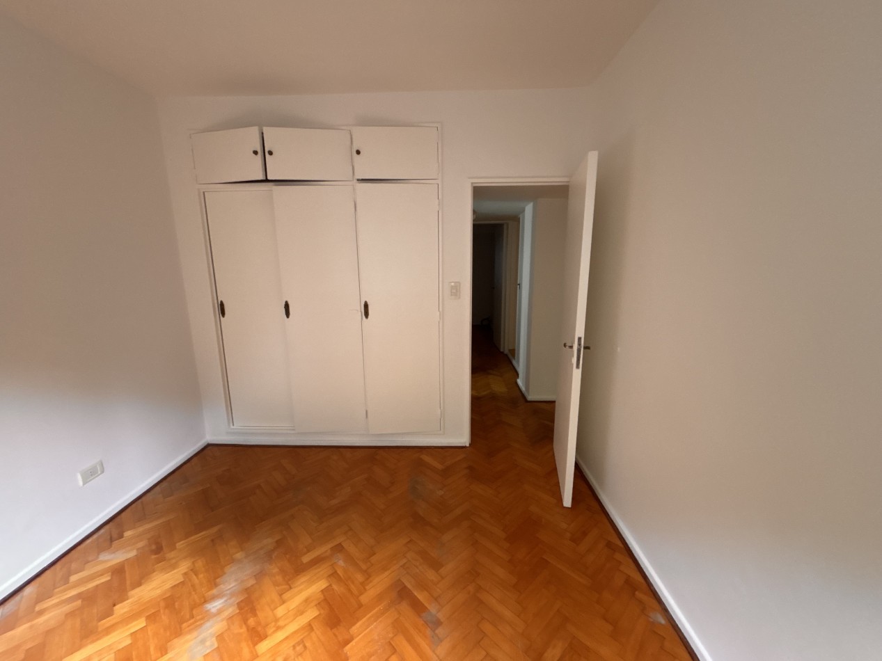 Amplio 4 ambientes + dependencia con balcon al frente - Palermo ¡Ideal para familias!