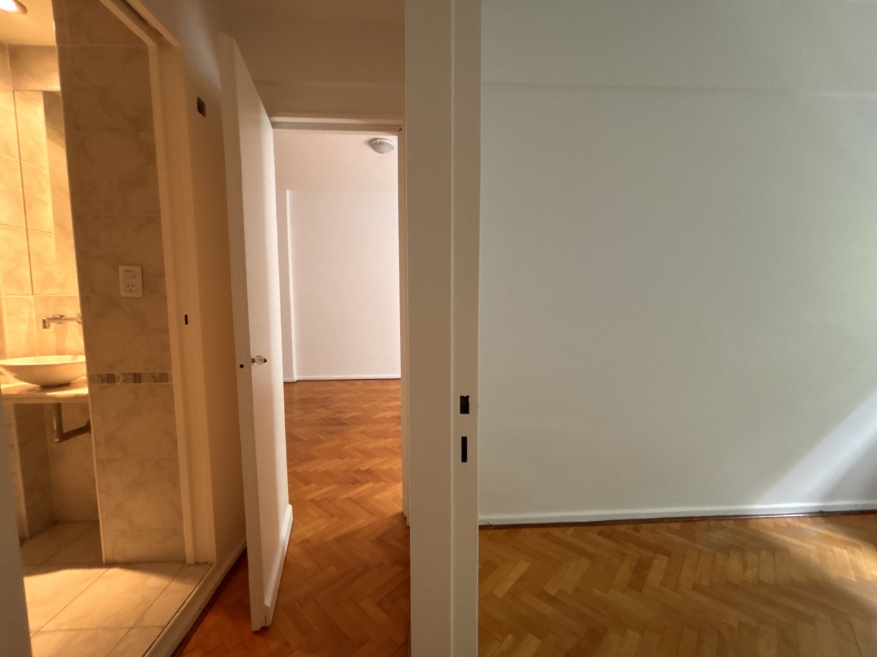Amplio 4 ambientes + dependencia con balcon al frente - Palermo ¡Ideal para familias!