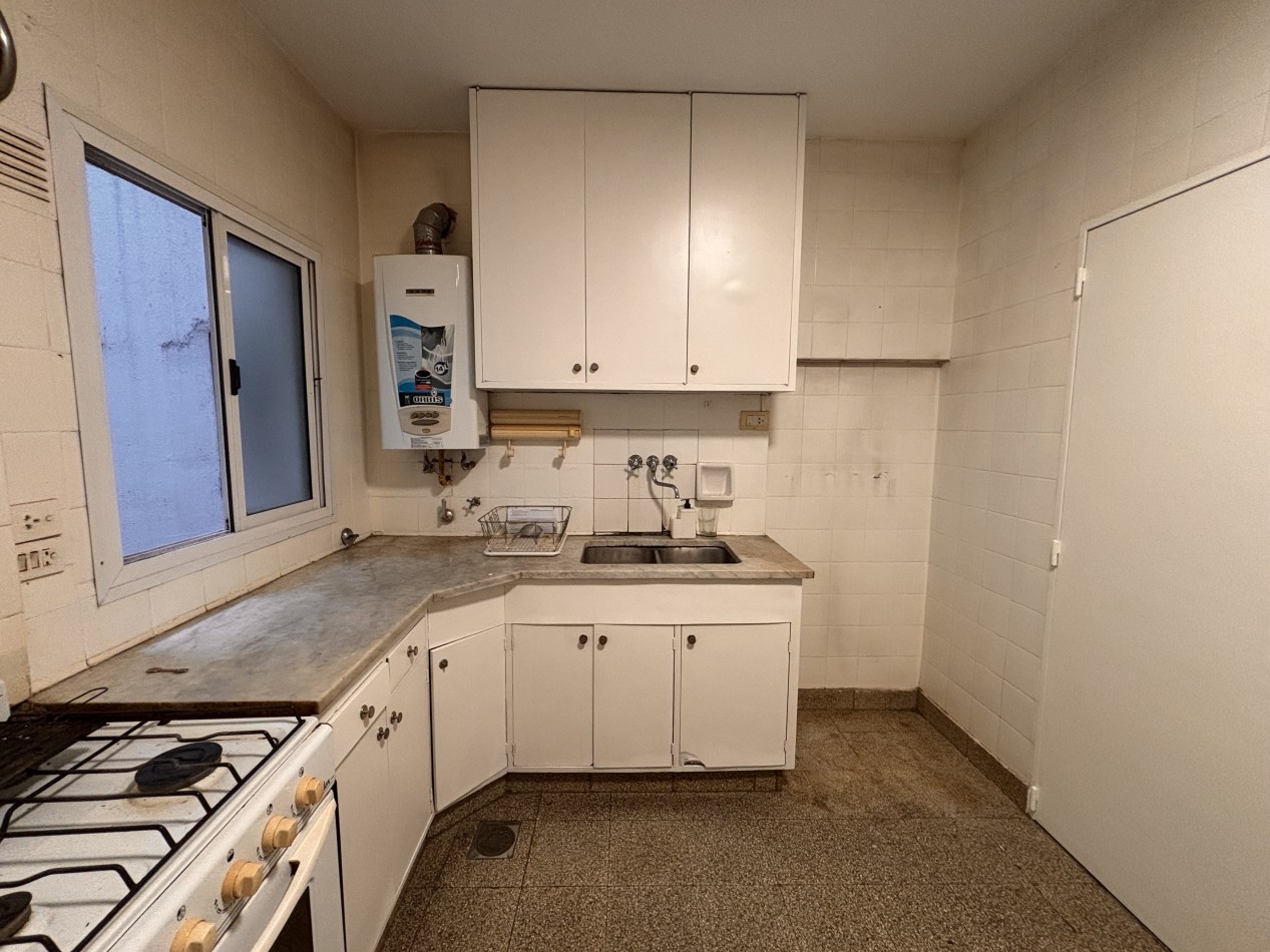 Amplio 4 ambientes + dependencia con balcon al frente - Palermo ¡Ideal para familias!