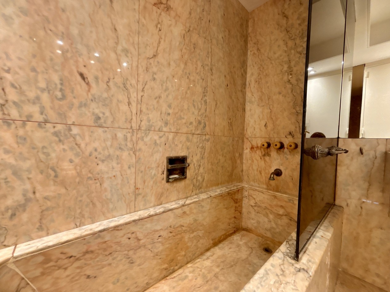 Sofisticado Departamento de 4 Amb. en Venta y Alquiler - Ubicacion Privilegiada