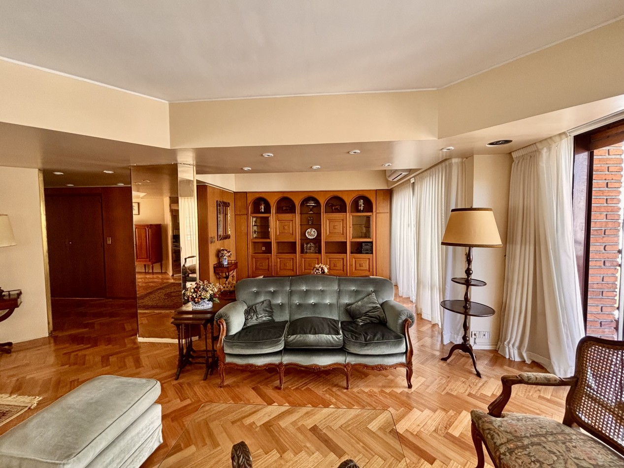 Sofisticado Departamento de 4 Amb. en Venta y Alquiler - Ubicacion Privilegiada