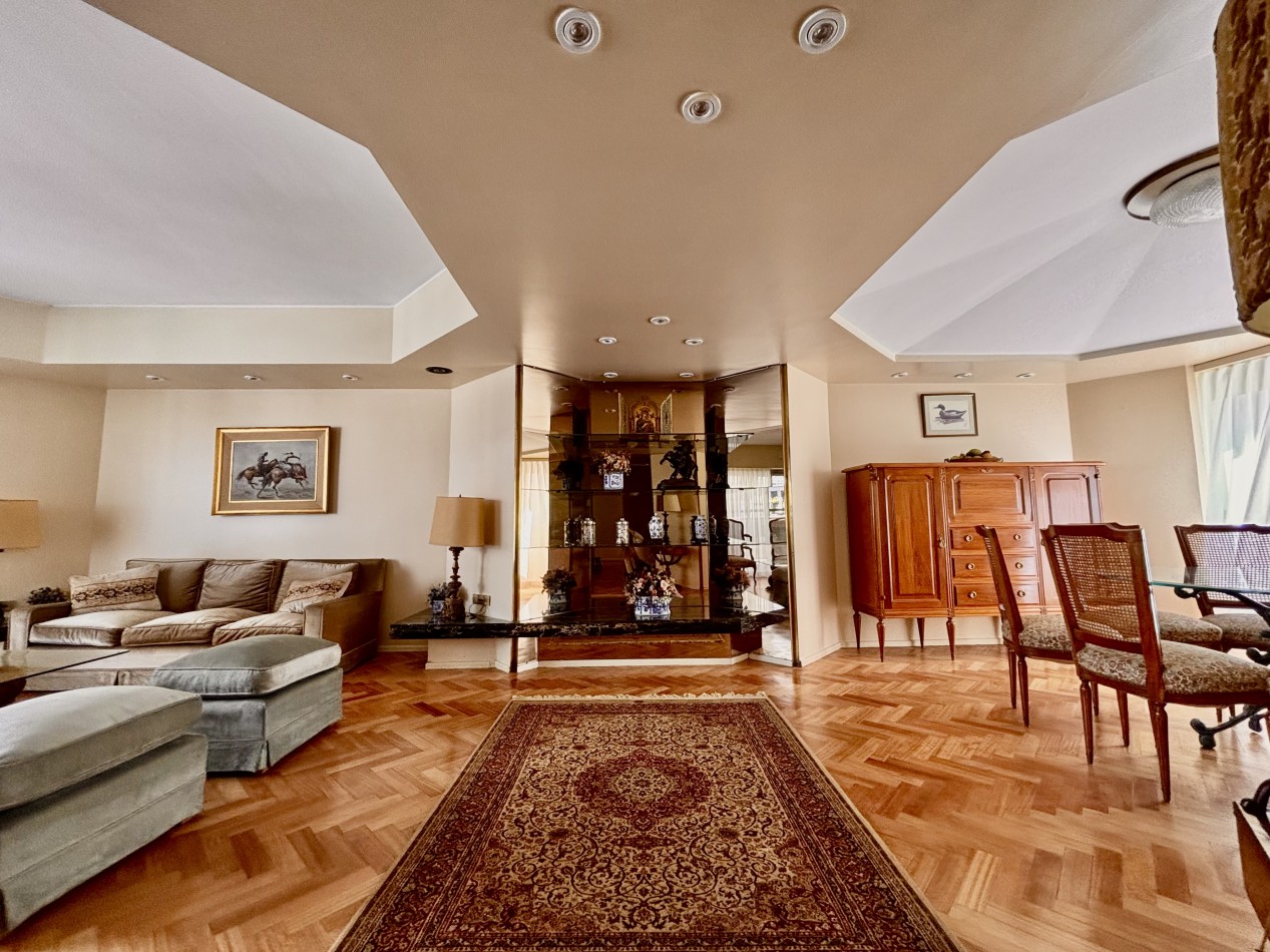 Sofisticado Departamento de 4 Amb. en Venta y Alquiler - Ubicacion Privilegiada