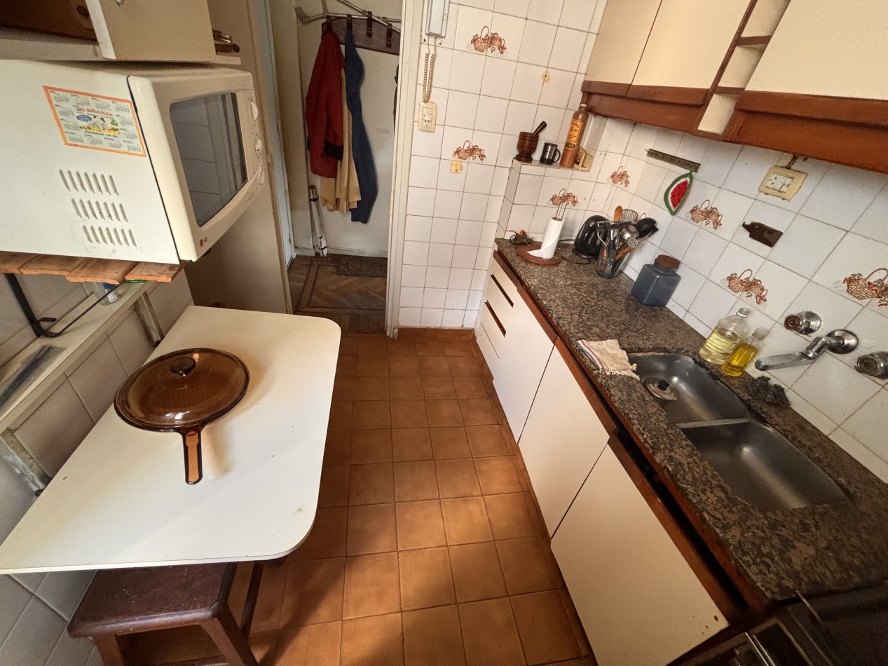 3 ambientes + dependencia con balcon, IDEAL PARA FLIPPING - 80m2 tot.