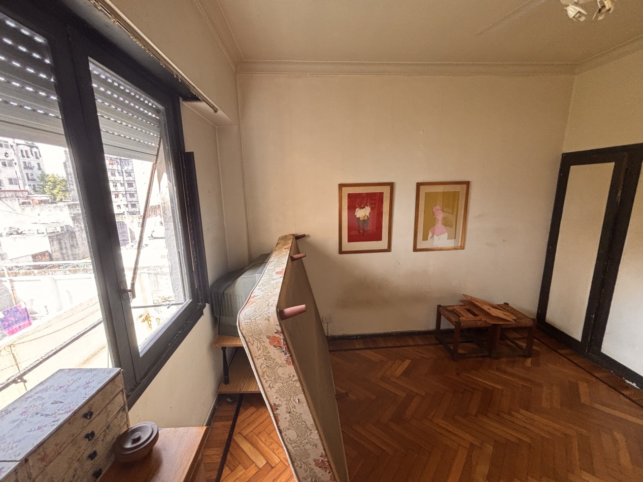3 ambientes + dependencia con balcon, IDEAL PARA FLIPPING - 80m2 tot.