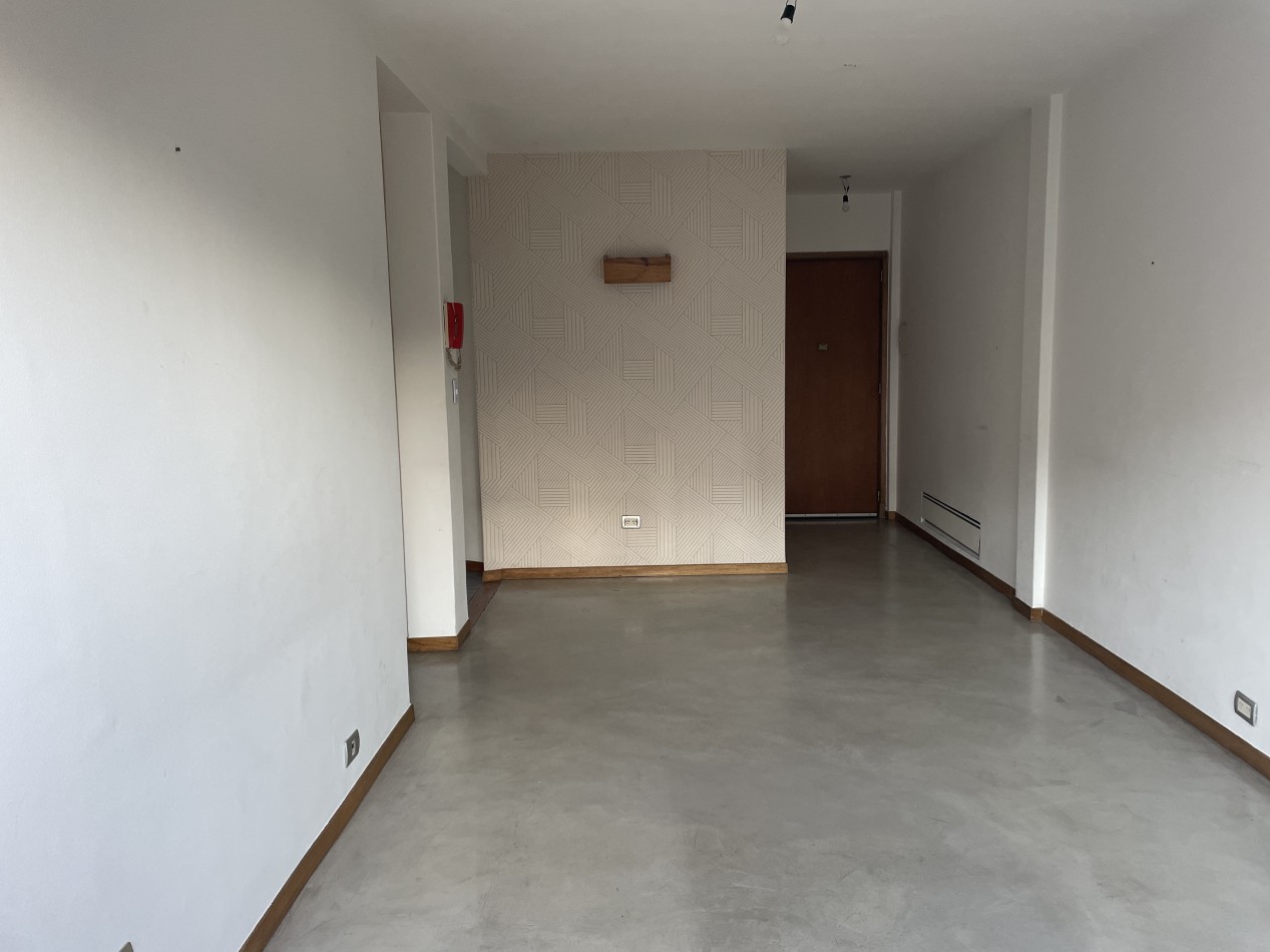 3 ambientes con balcon terraza al frente