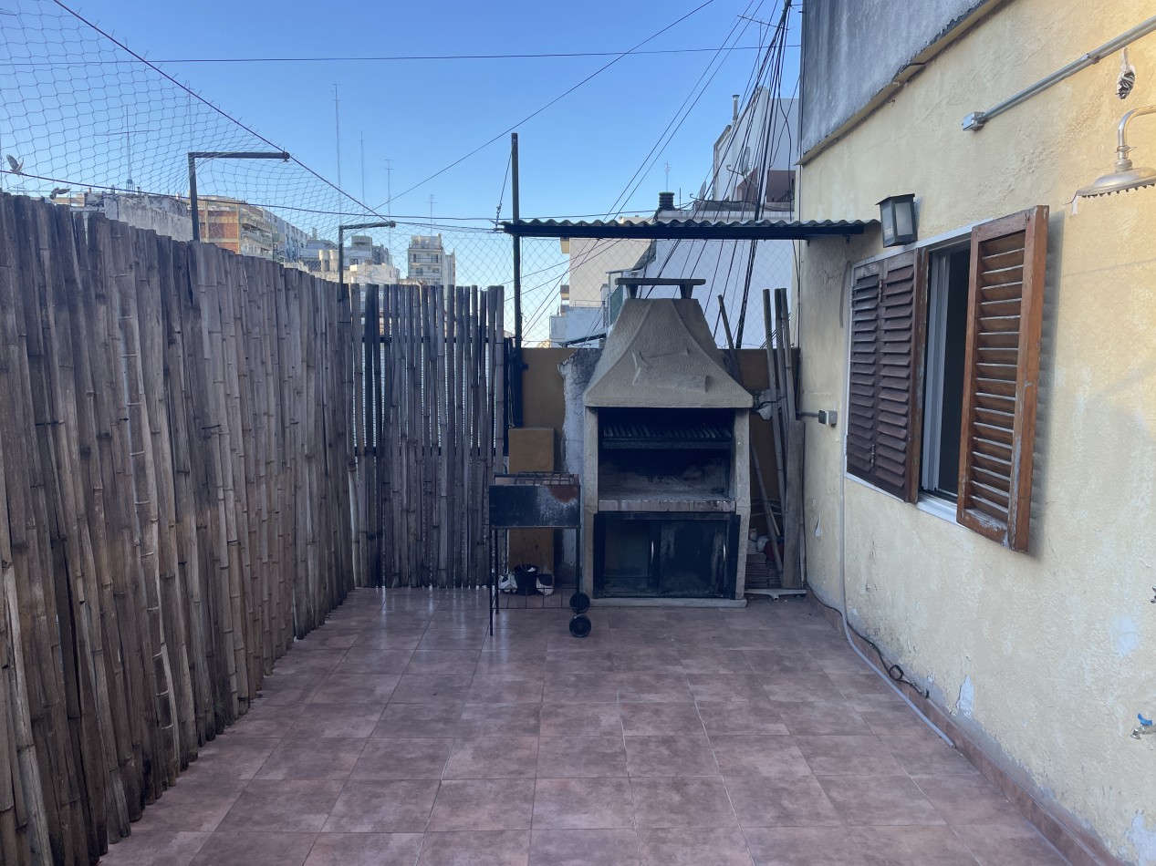 3 ambientes con balcon terraza al frente