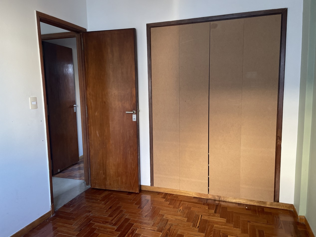 3 ambientes con balcon terraza al frente