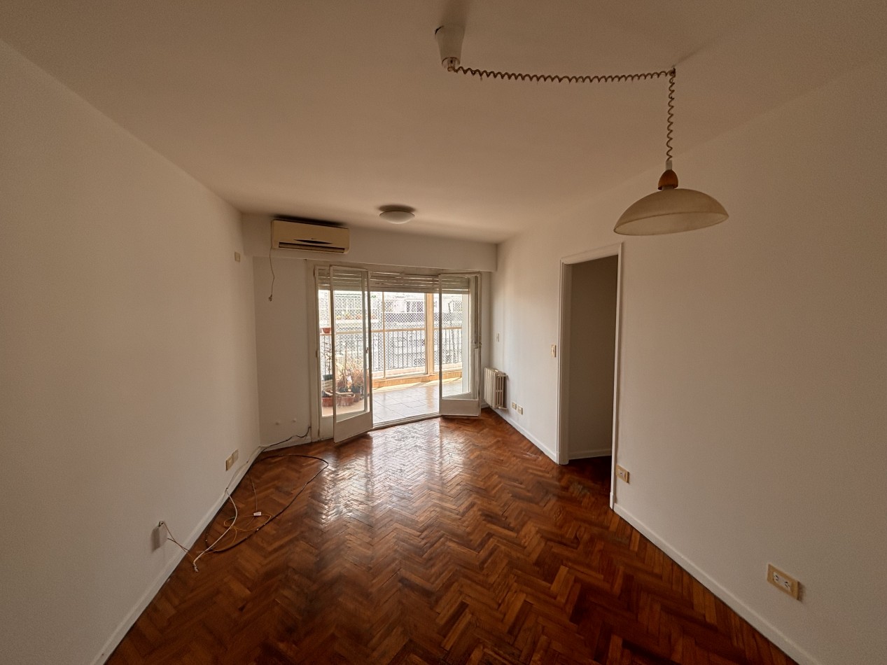 Hermoso tres ambientes con balcon terraza