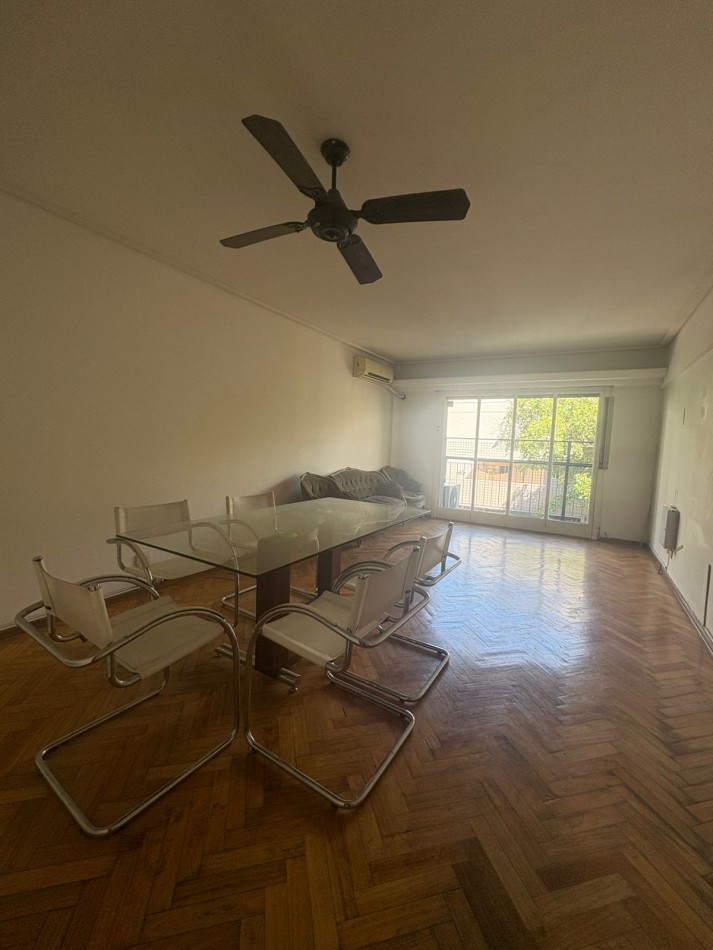 Amplio y comodo 3 ambientes con dependencia al frente