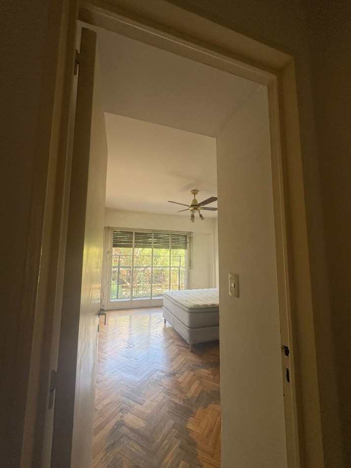 Amplio y comodo 3 ambientes con dependencia al frente