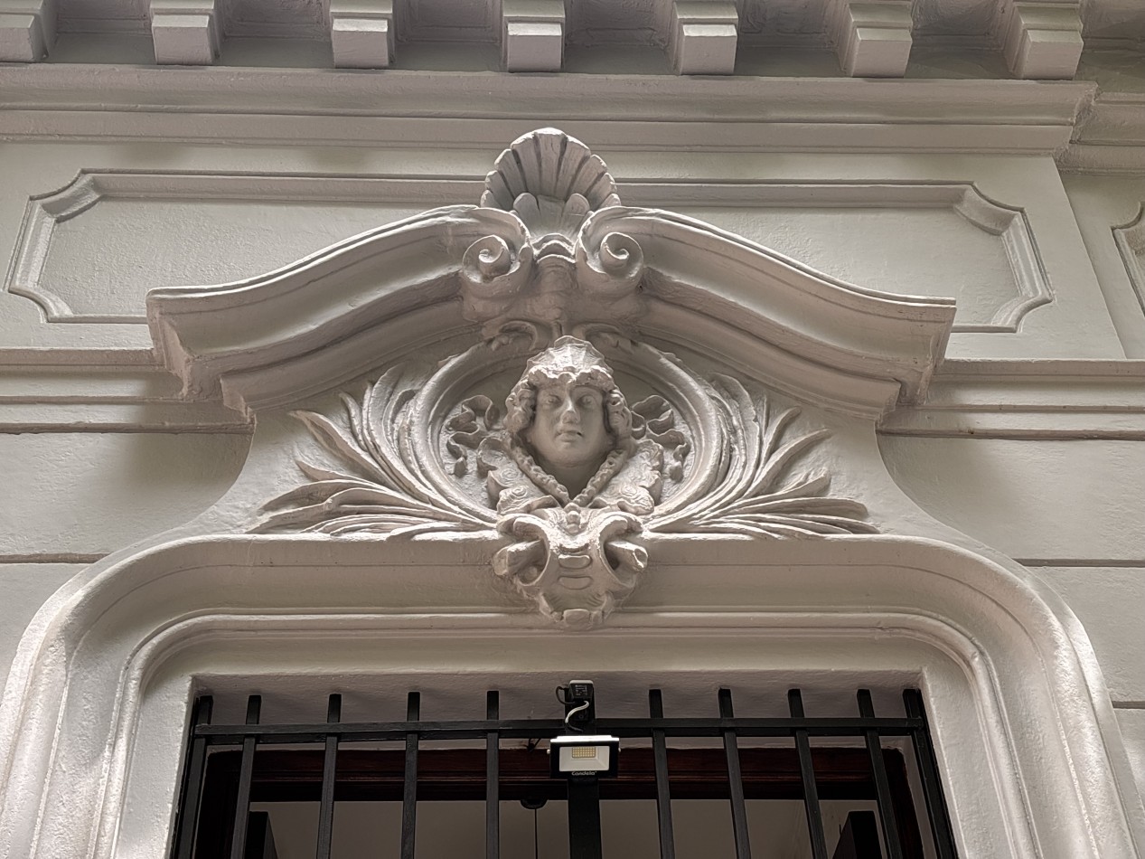 Hermosa casa totalmente reciclada 