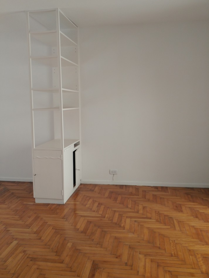 Hermoso y luminoso 2 ambientes con dos balcones 