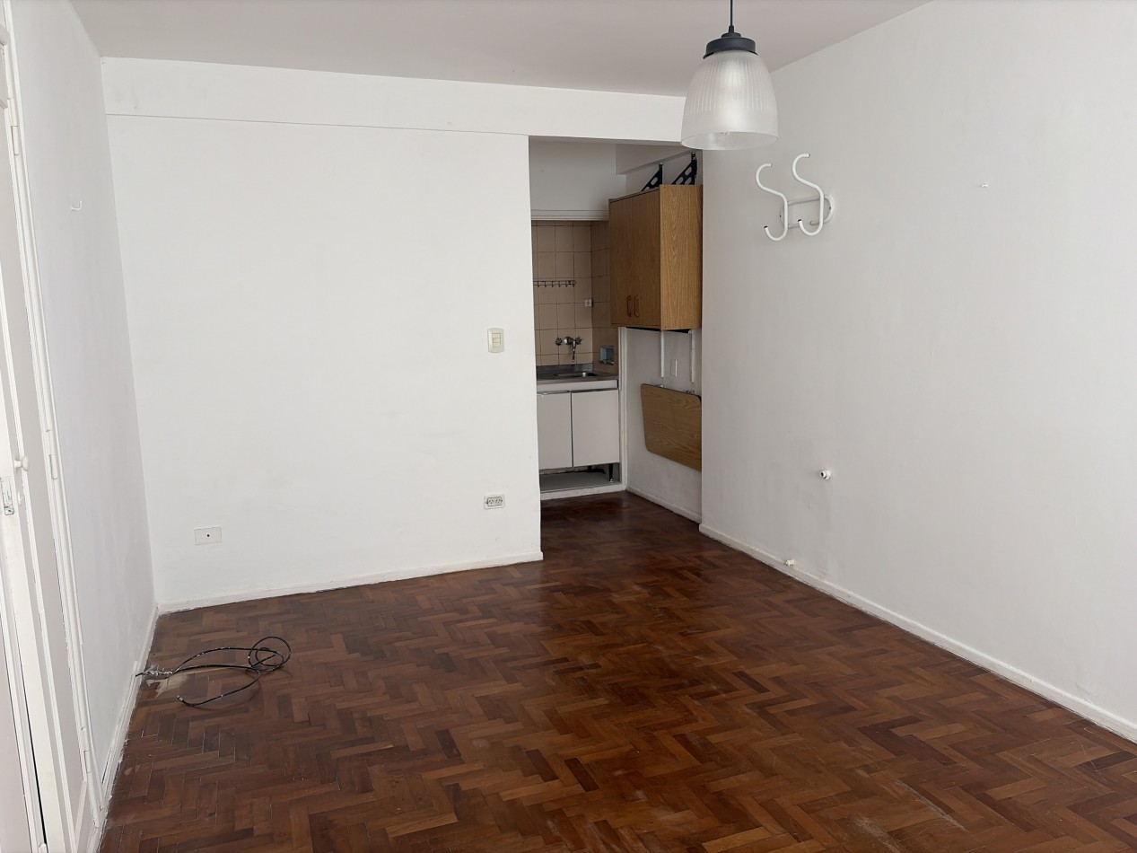 Monoambiente al contrafrente en excelente ubicacion