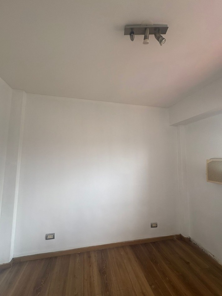 2 ambientes con Cochera piso 10 