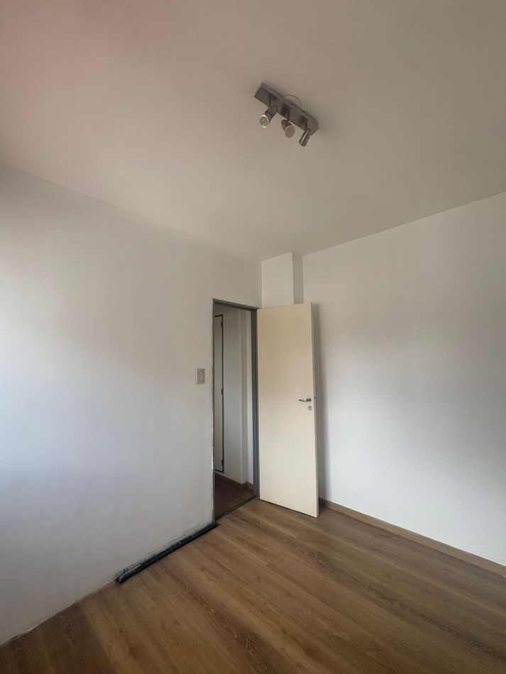 2 ambientes con Cochera piso 10 