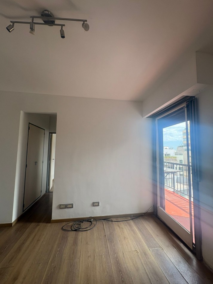 2 ambientes con Cochera piso 10 