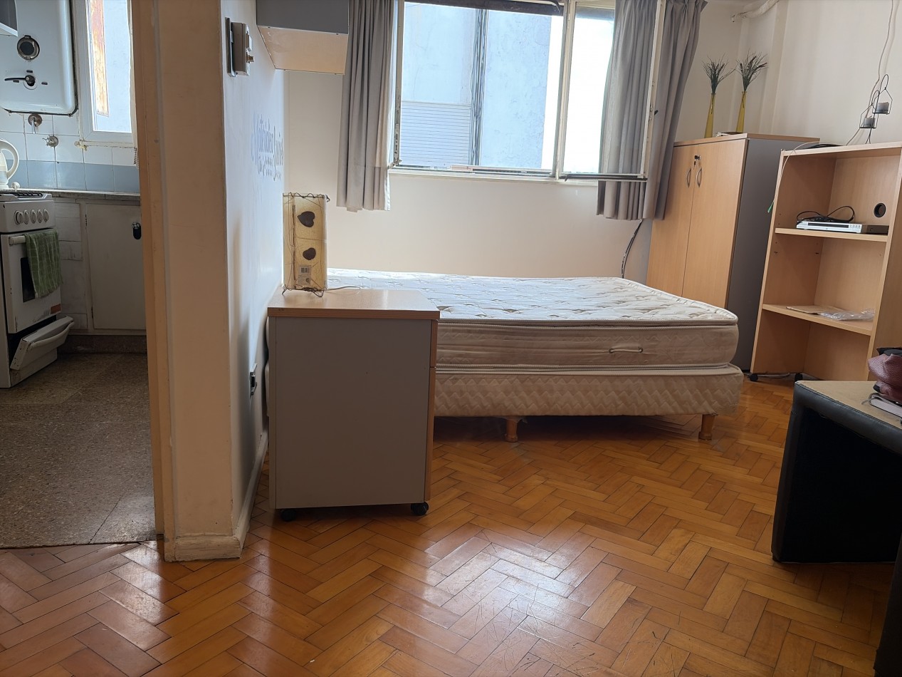 Monoambiente luminoso en muy buena ubicacion 