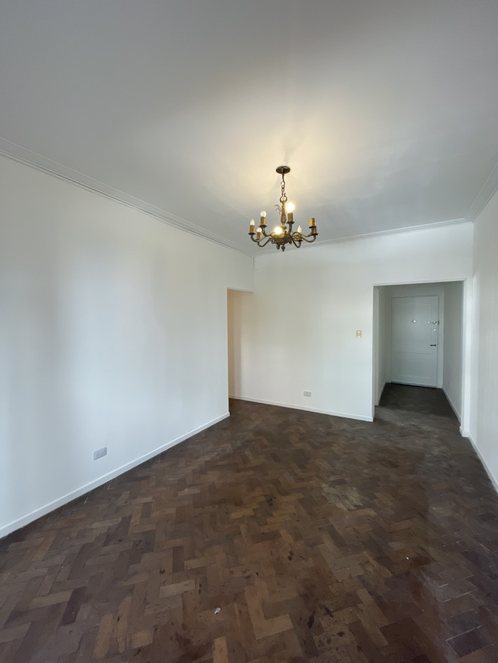 3 ambientes bajas expensas con balcon 