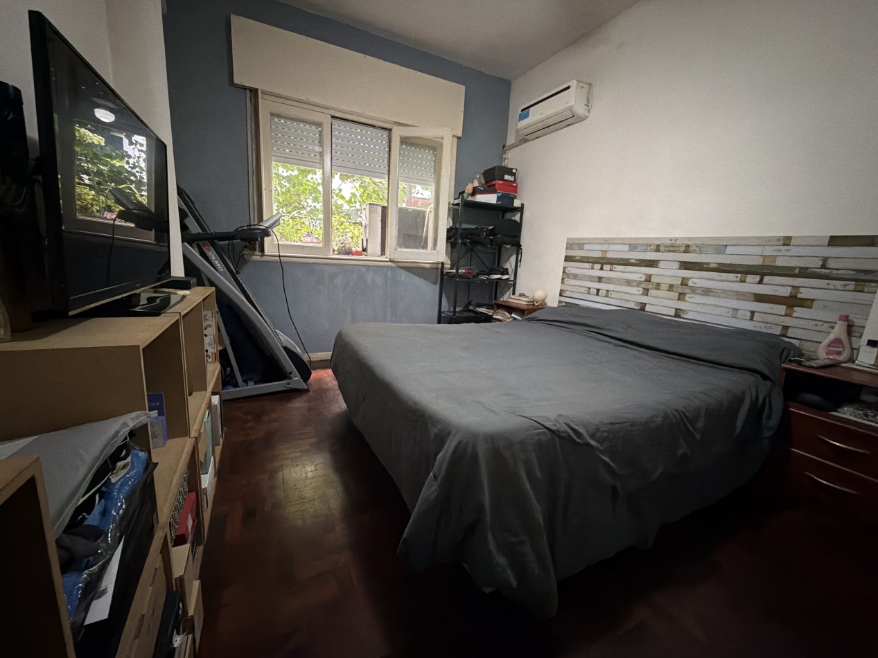 4 ambientes al frente con baño y cocina reciclados