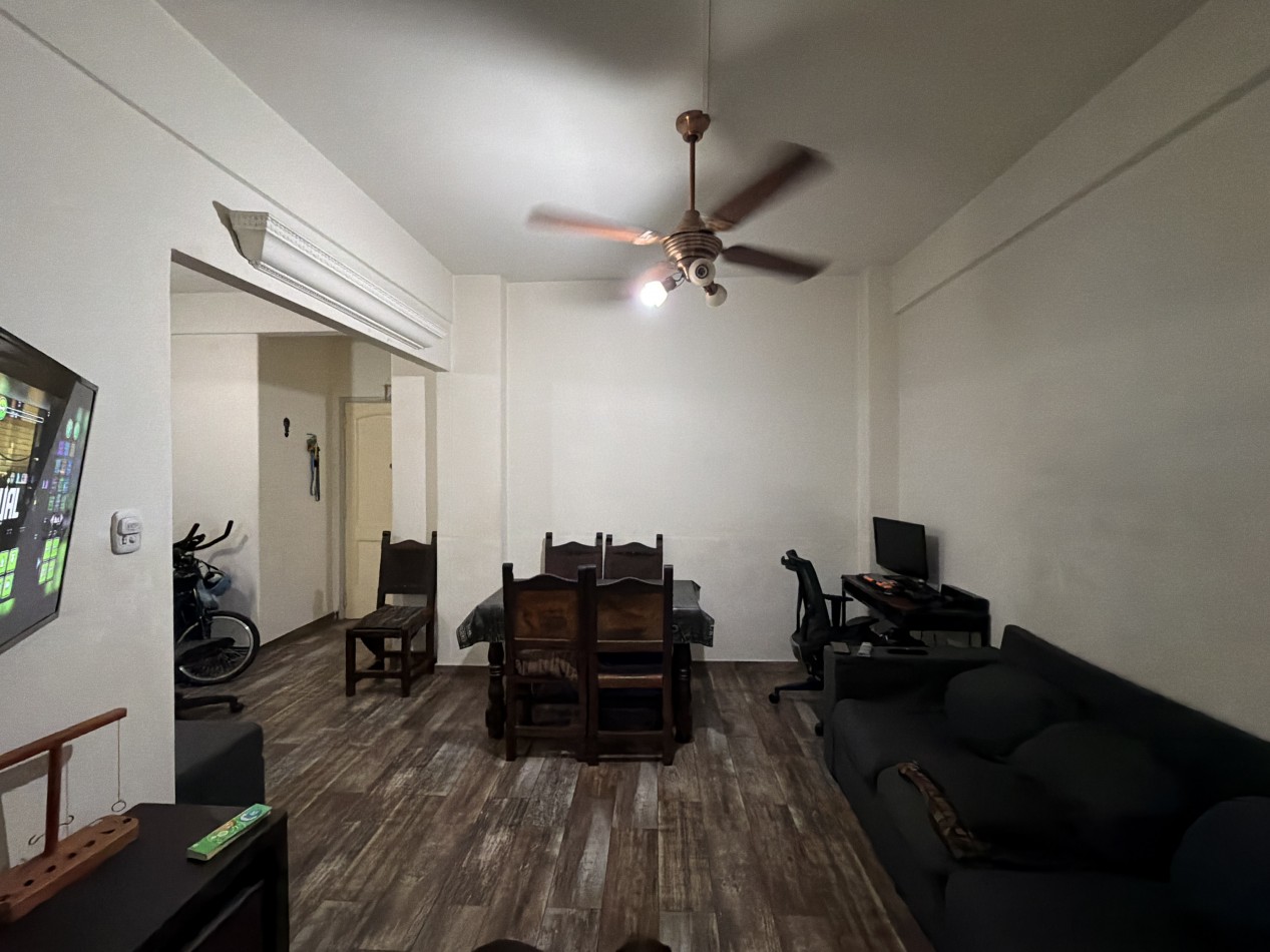 4 ambientes al frente con baño y cocina reciclados