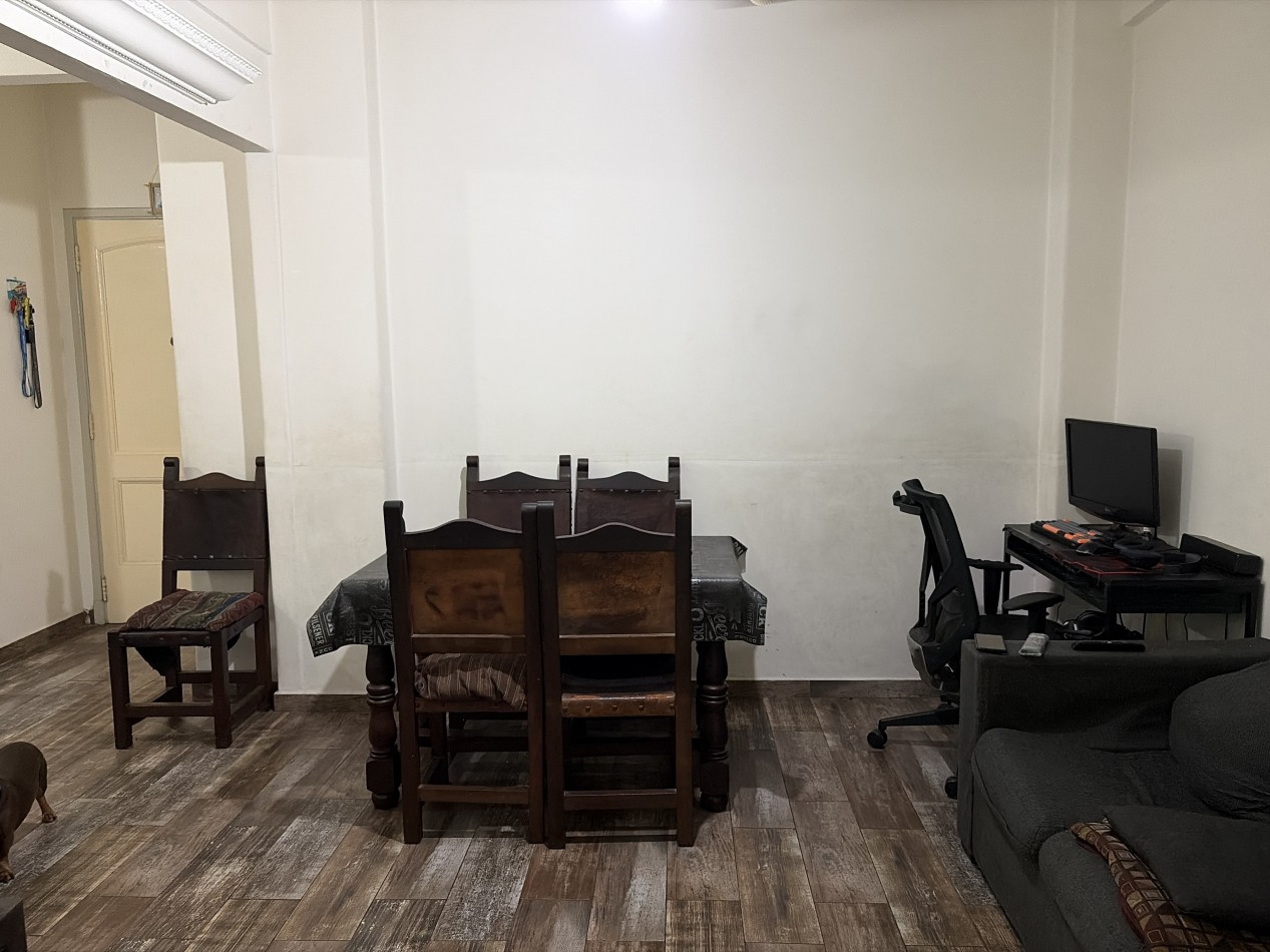 4 ambientes al frente con baño y cocina reciclados