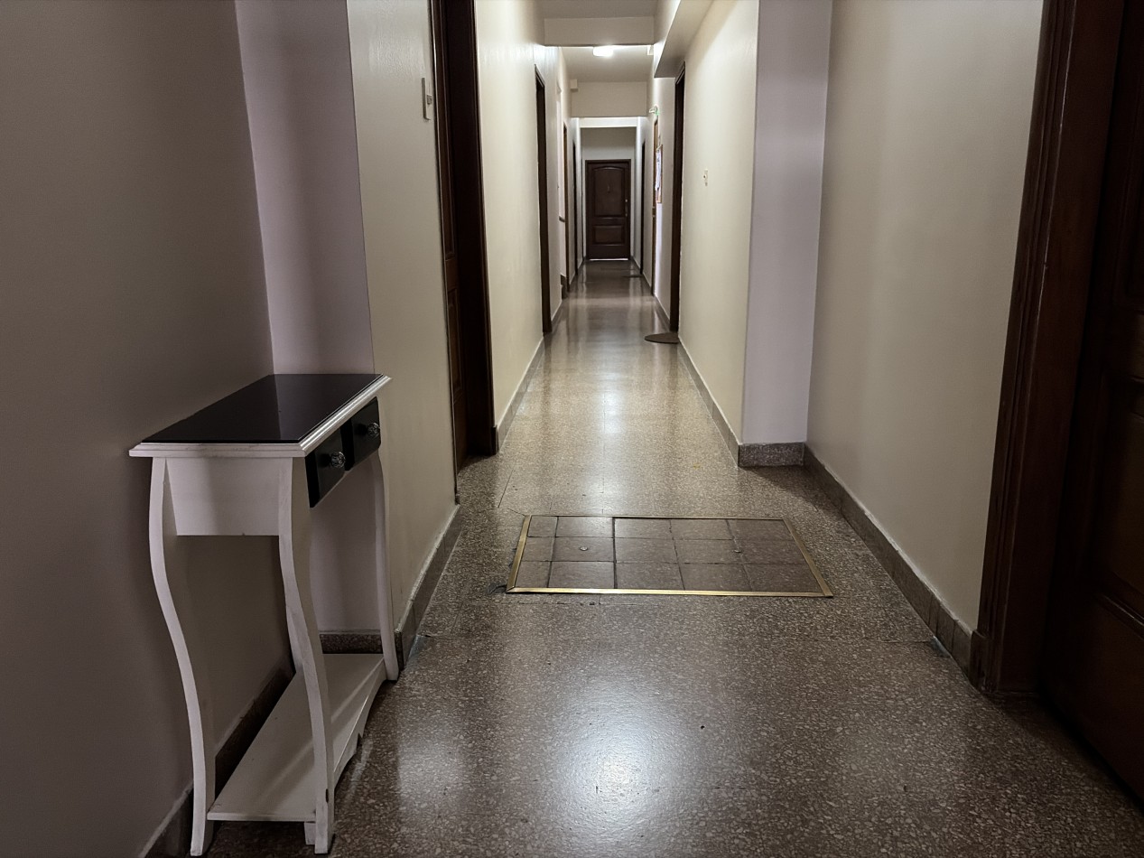 4 ambientes al frente con baño y cocina reciclados