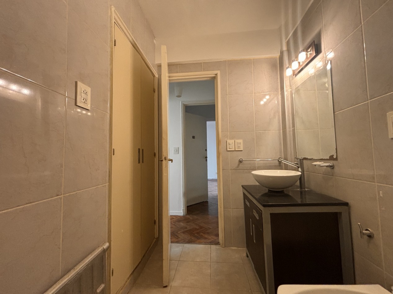 3 ambientes con balcon terraza luz y sol 