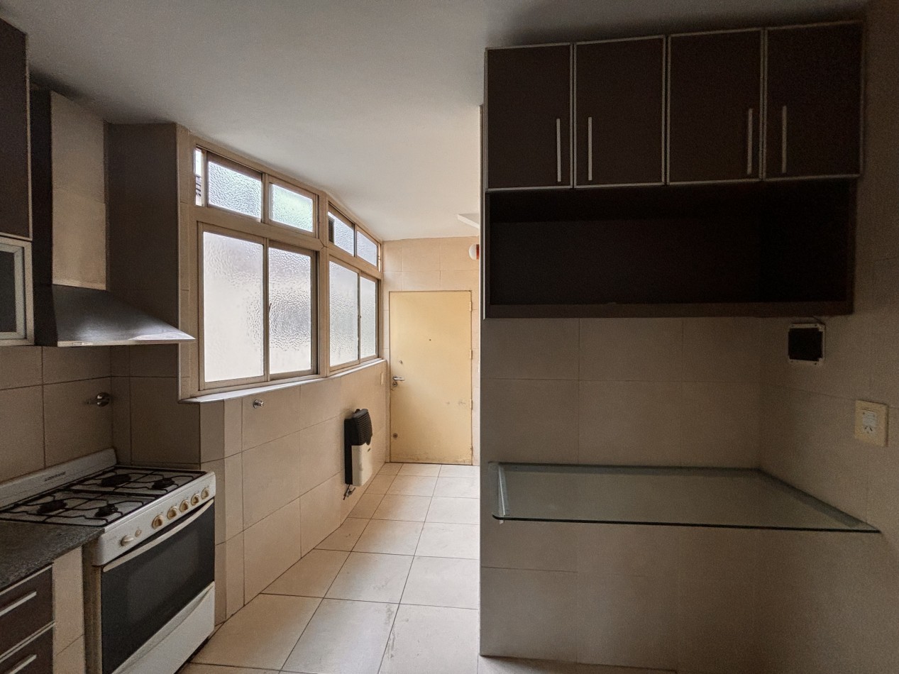 3 ambientes con balcon terraza luz y sol 