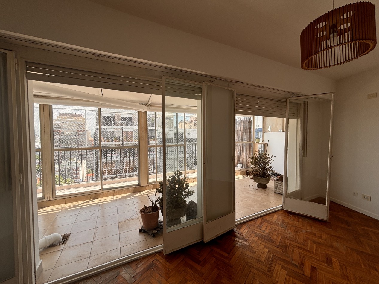 3 ambientes con balcon terraza luz y sol 