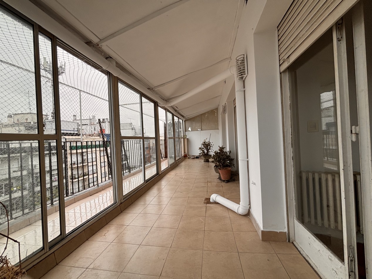 3 ambientes con balcon terraza luz y sol 