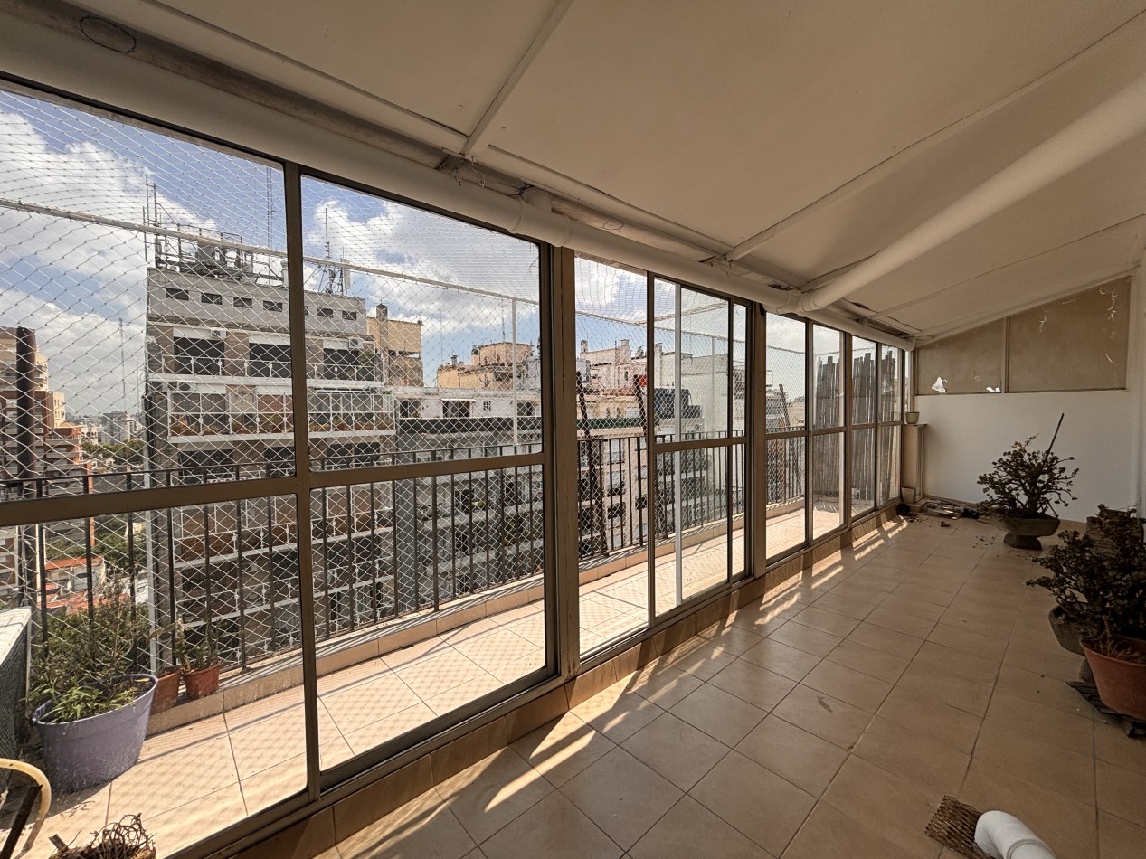 3 ambientes con balcon terraza luz y sol 