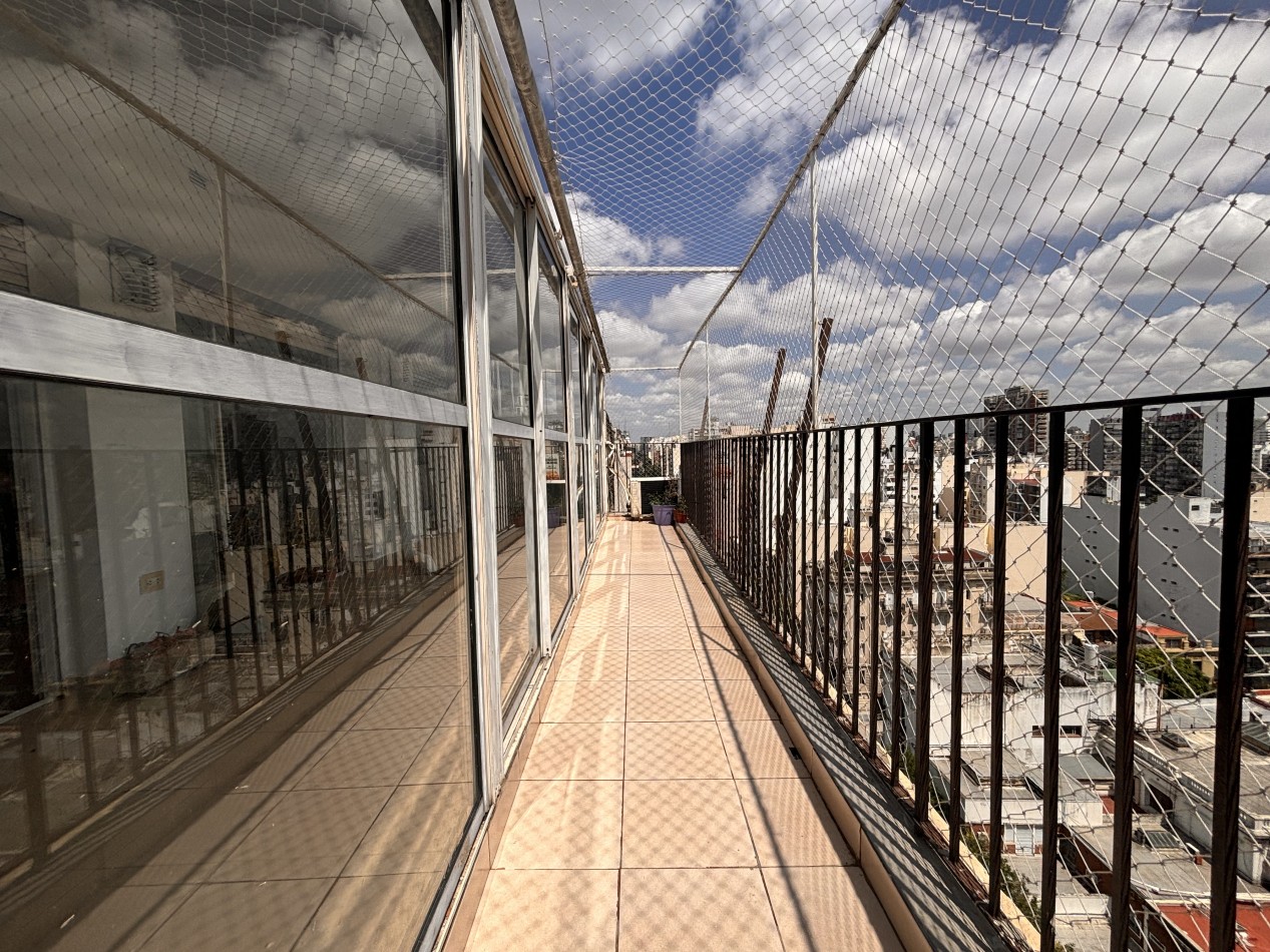 3 ambientes con balcon terraza luz y sol 