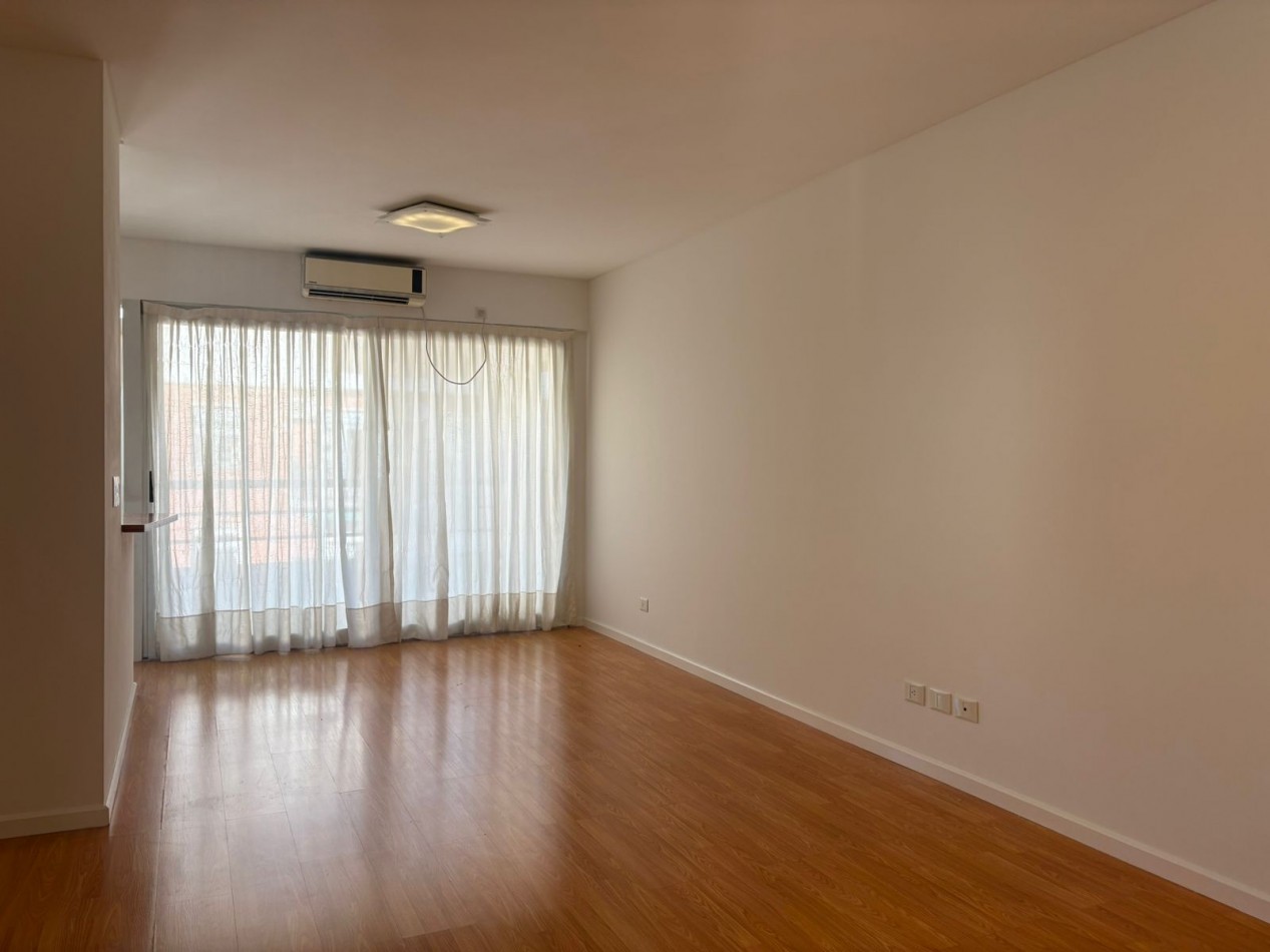 2 ambientes con balcon baño y toilette 