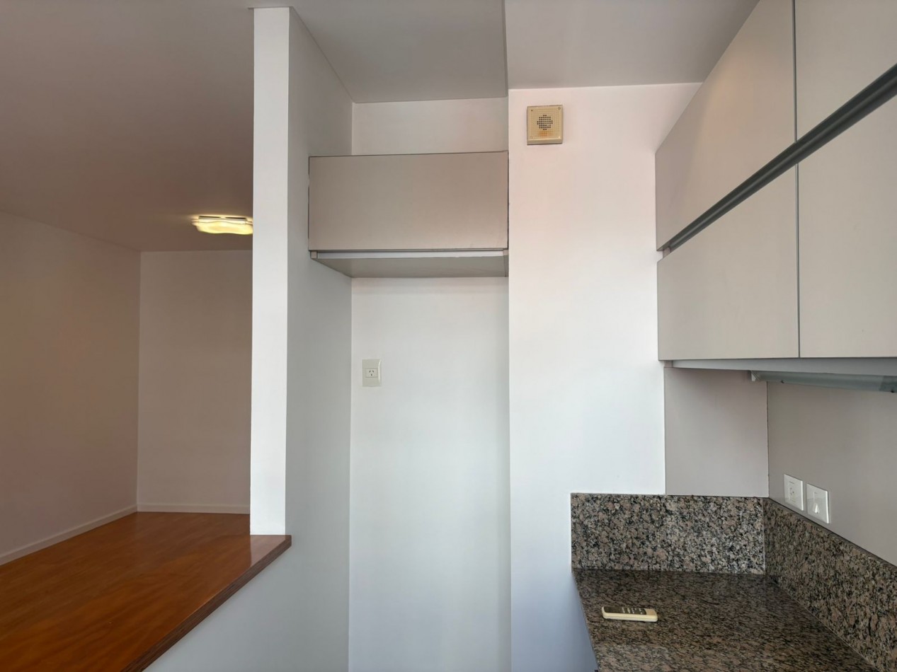 2 ambientes con balcon baño y toilette 