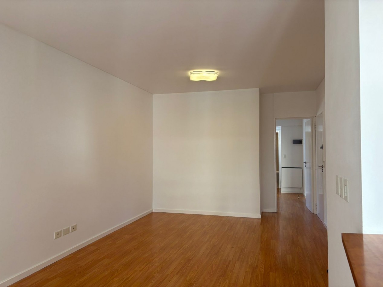 2 ambientes con balcon baño y toilette 