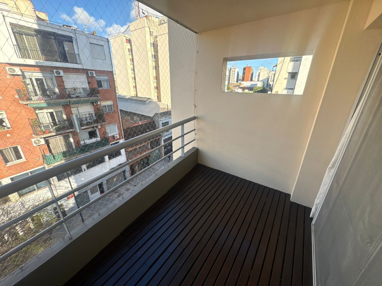 2 ambientes con balcon baño y toilette 