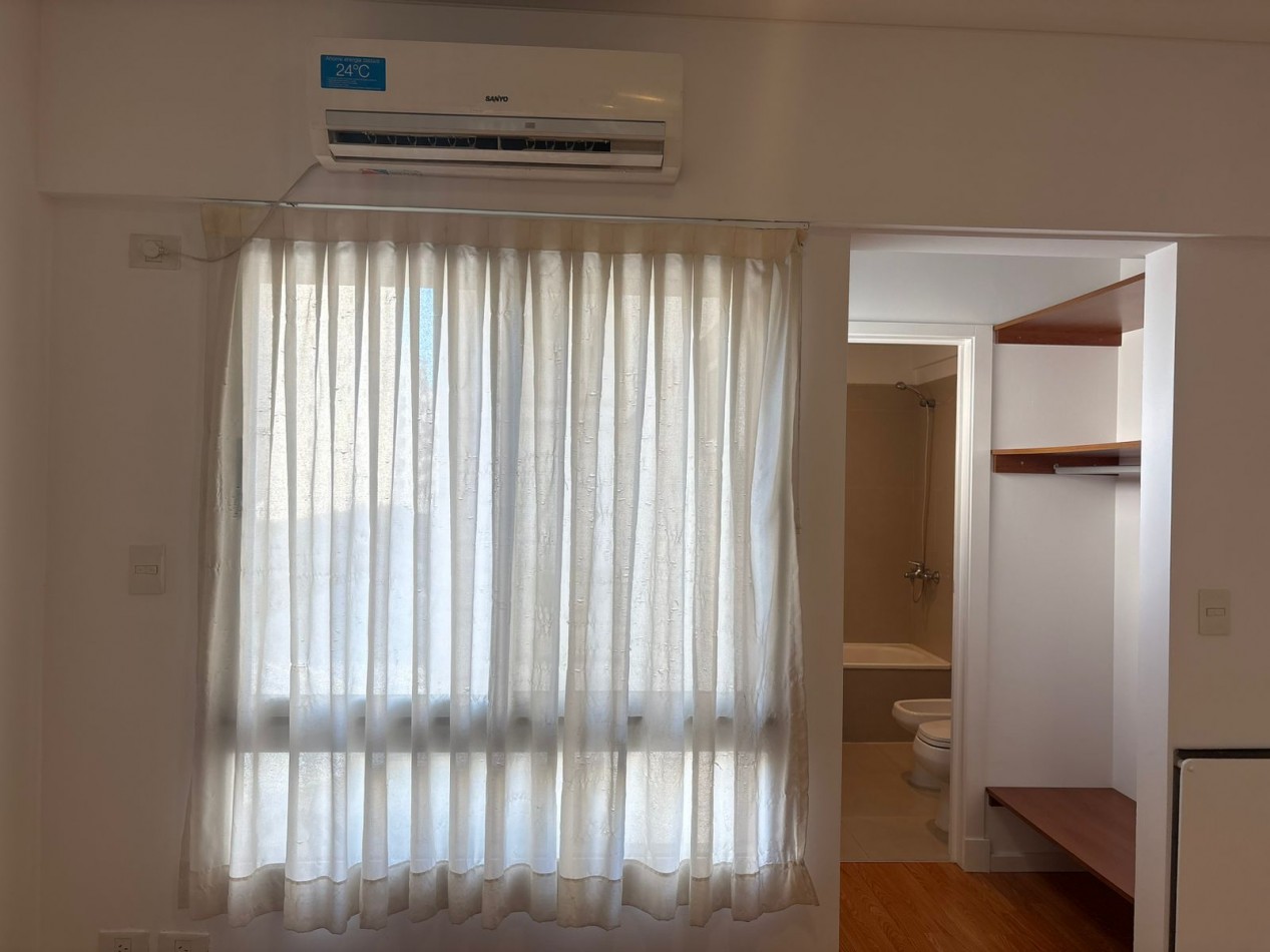 2 ambientes con balcon baño y toilette 