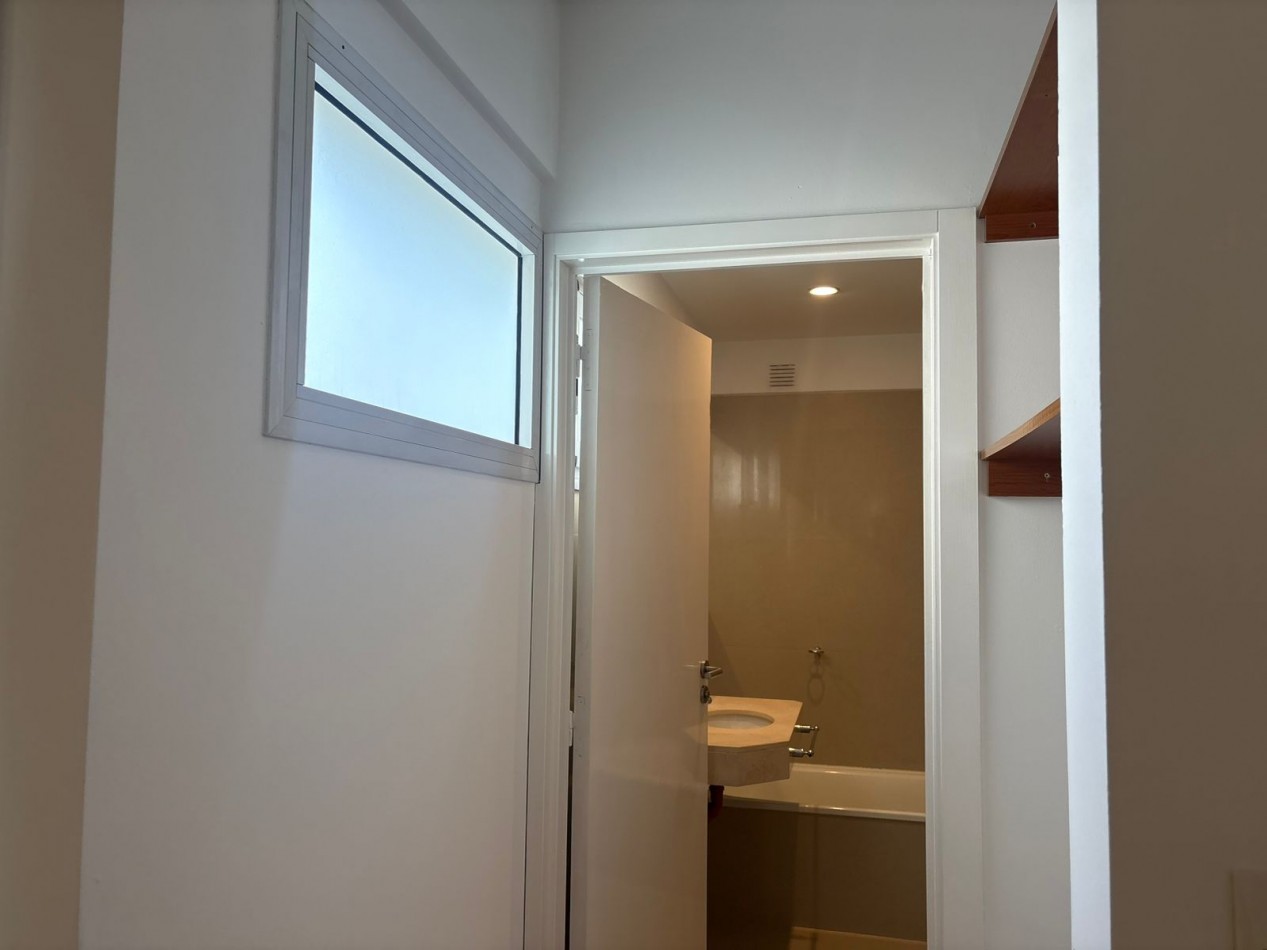 2 ambientes con balcon baño y toilette 