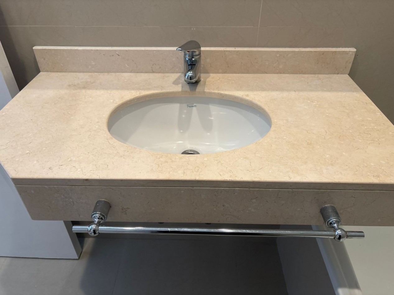 2 ambientes con balcon baño y toilette 