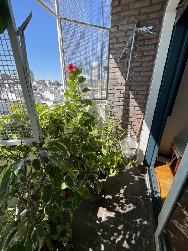 excelente 3 ambientes vista abierta con balcon