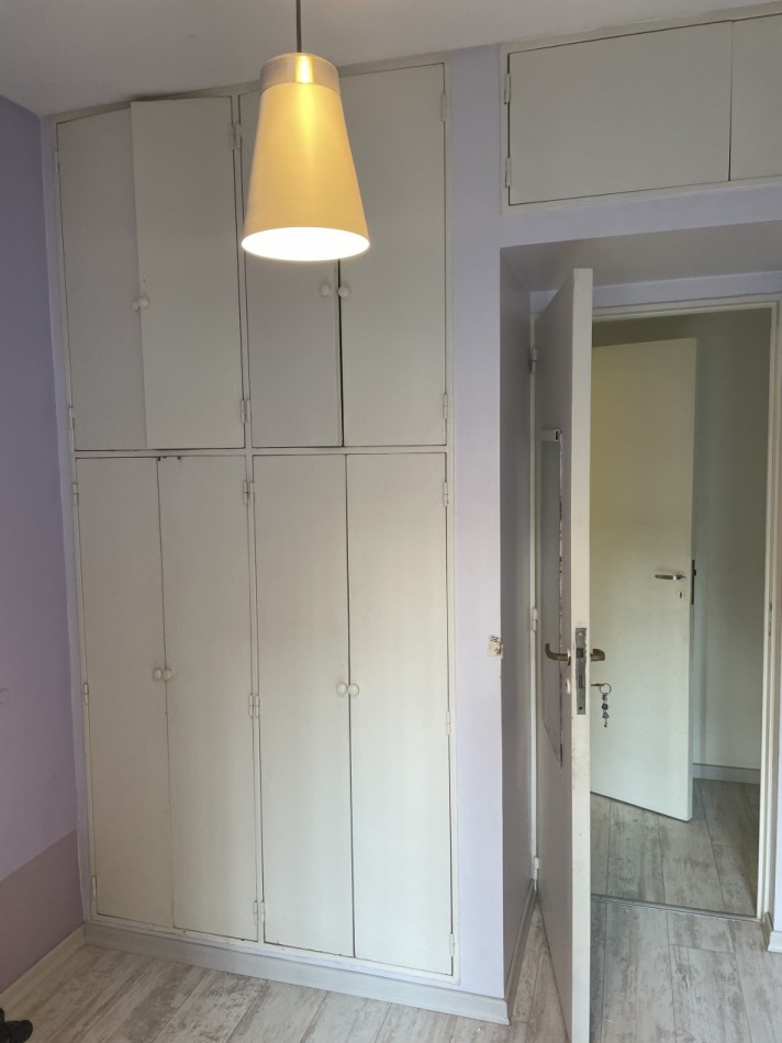 PH tipo casa sin expensas de 4 ambientes destino comercial o profesional.