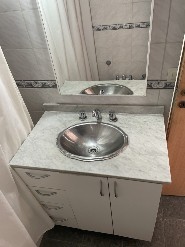 Luminoso y amplio 2 ambientes al contrafrente 