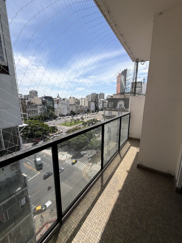 2 ambientes con balcon muy luminosos 