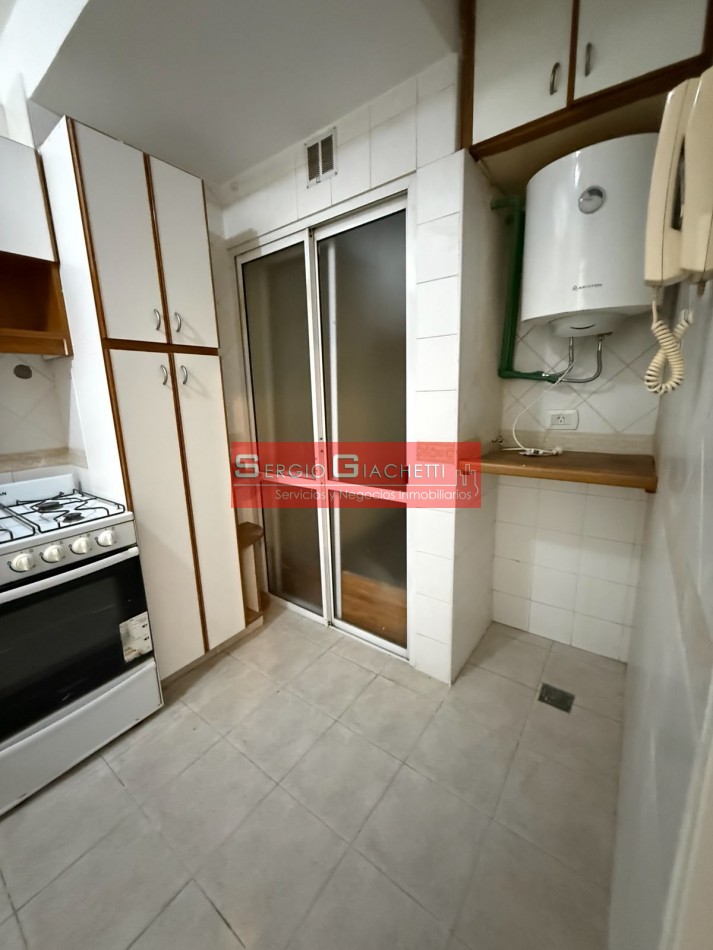 2 ambientes y medio apto profesional excelente ubicacion 