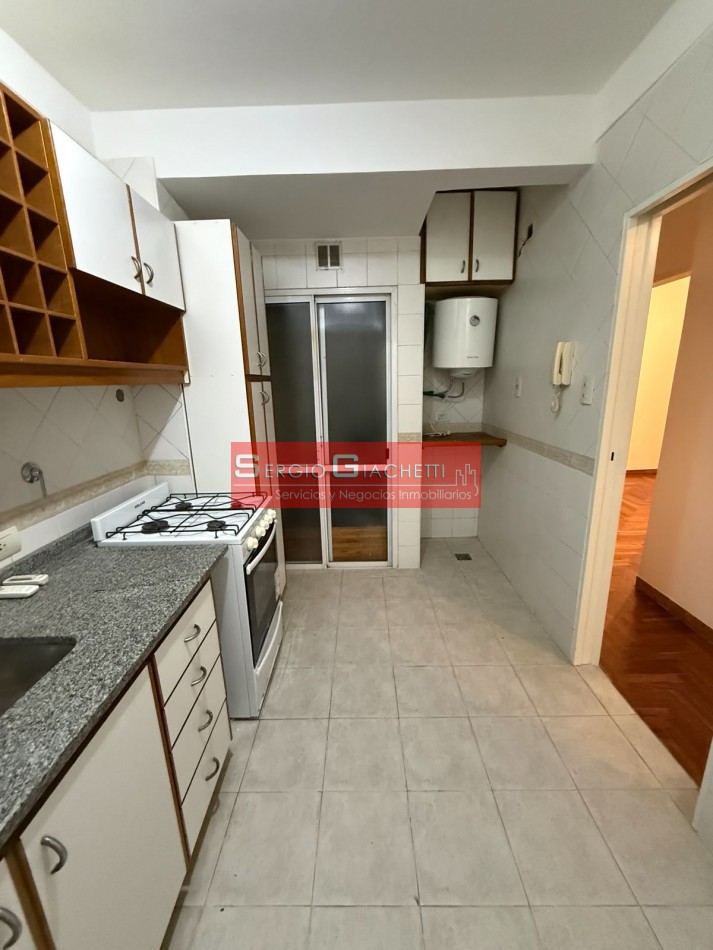 2 ambientes y medio apto profesional excelente ubicacion 