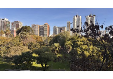 2 ambientes con balcon al frente con vista al Parque Las Heras