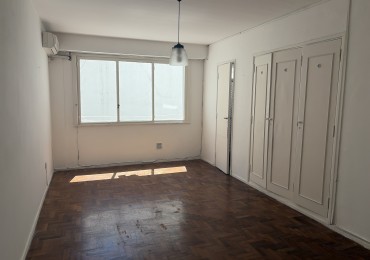 Monoambiente al contrafrente en excelente ubicacion